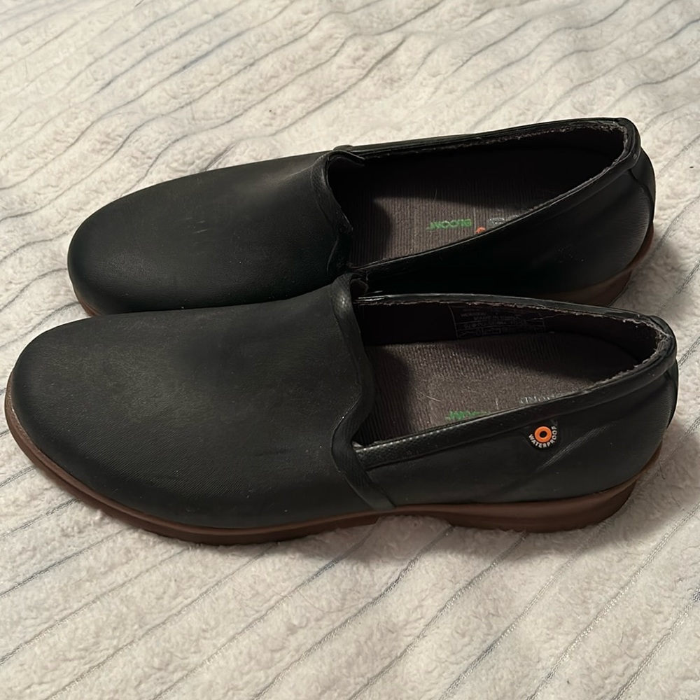 BOGS Bloom shoes sz 7 worn once, GUC!